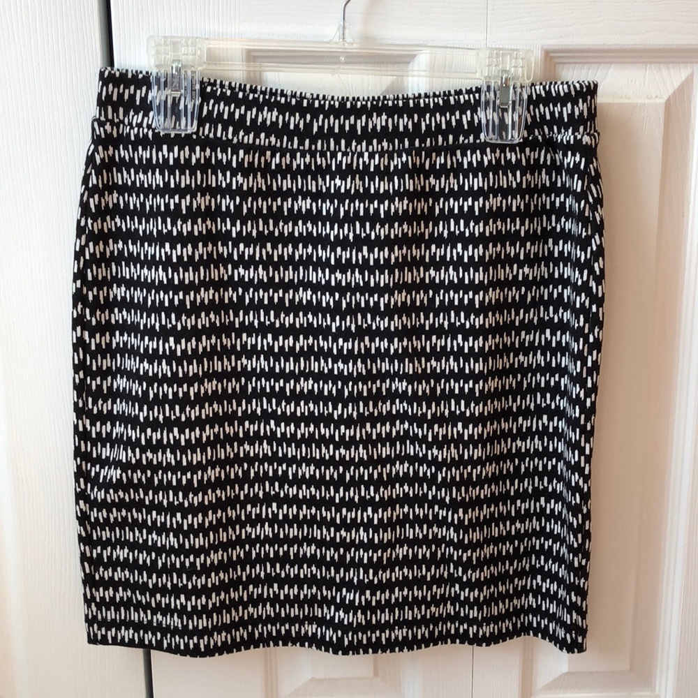Loft Black and White Patterned Skirt